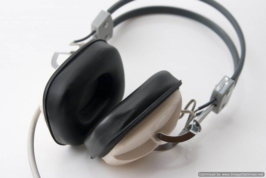 Headphones_1